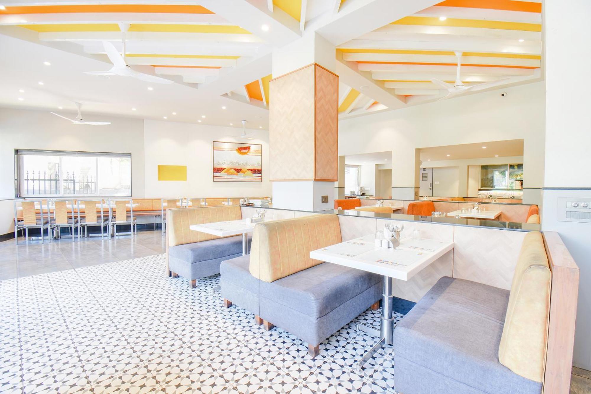 Fabhotel Ananta Sagar - Nr Pheonix Mall Poona Buitenkant foto